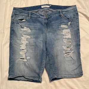 Torrid distressed denim Bermuda short.  Size 20